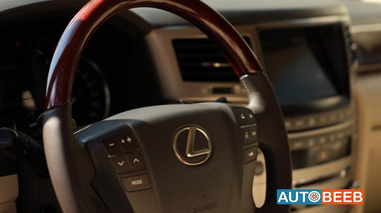 Lexus LX570 2014
